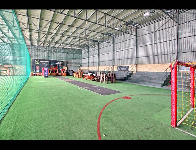 2,725M² WAREHOUSE TO LET IN HOOGLAND